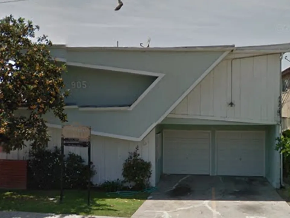 905 Edgewood St