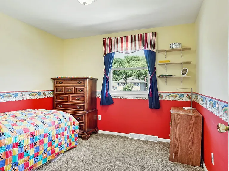11 Knollwood Dr — Photo 19
