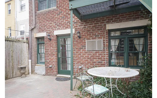 Sold by Douglas Elliman | media 22