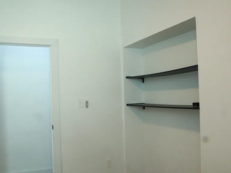 2109 Stansbury St — Photo 15