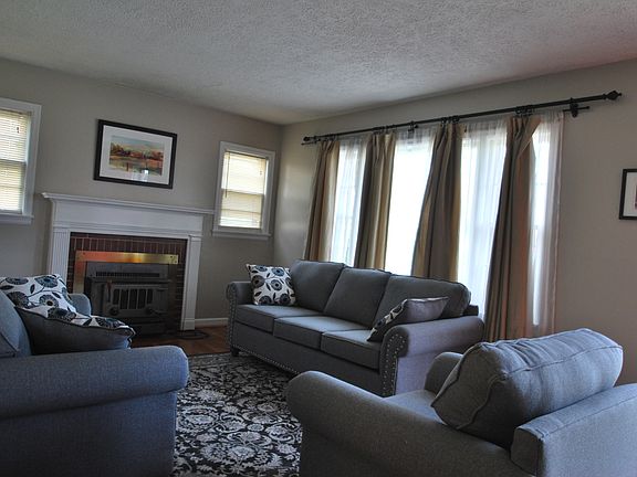 5th image of 216 Zandale Dr