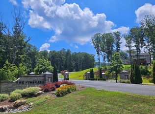 68 High Summit Dr, Talking Rock, GA 30175