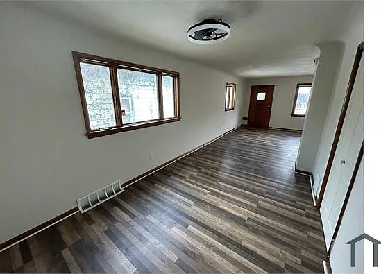3430 E 73rd St — Photo 30