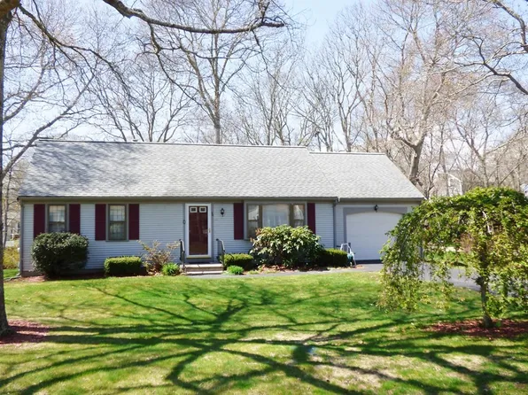 94 Wayland Rd, Barnstable, MA 02630