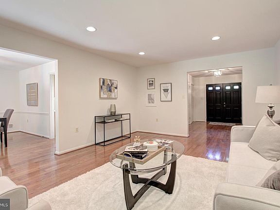 4th image of 4507 Herend Pl