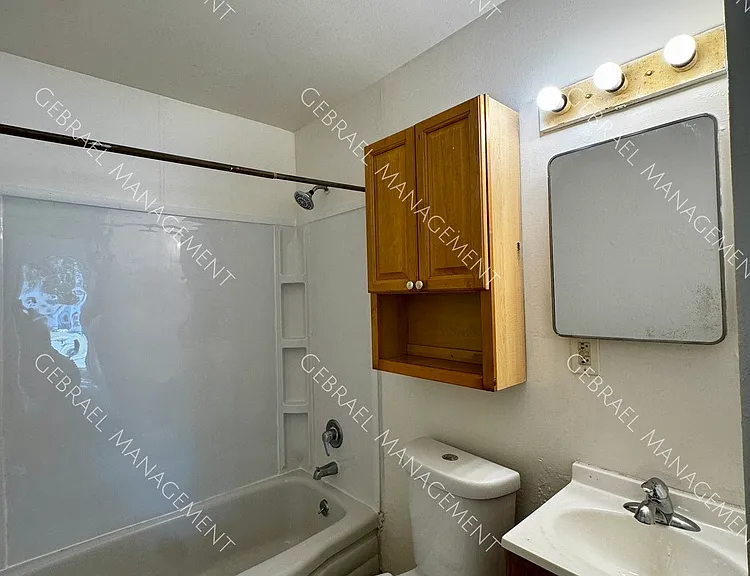 3123 Bennett Ave — Photo 5
