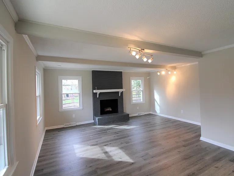 12011 Merriweather Dr — Photo 4