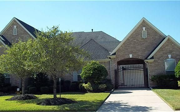 2nd image of 1525 Toluca Dr
