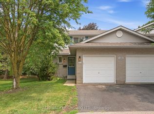 435 Kingscourt Dr #1, Waterloo, ON N2K3R5