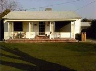 1202 Baldwin Rd, Bakersfield, CA 93304