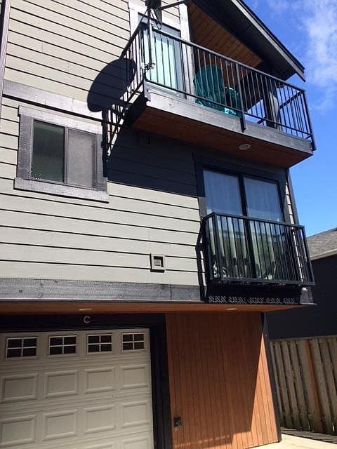Front of corner unit