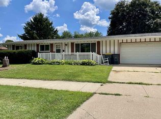 1004 27th St, Monroe, WI 53566