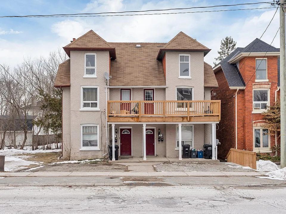 73 High St