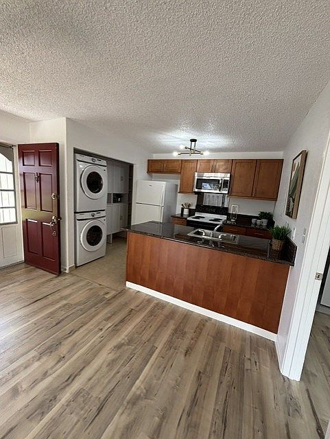 1st image of 94-1074 Paawalu St APT P12