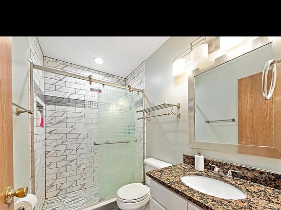5th image of 5894 Stone Trace Dr
