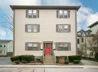 26 Brinley St #3, Newport, RI 02840