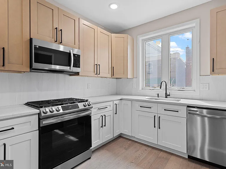 2528 N Hope St #1 — Photo 5