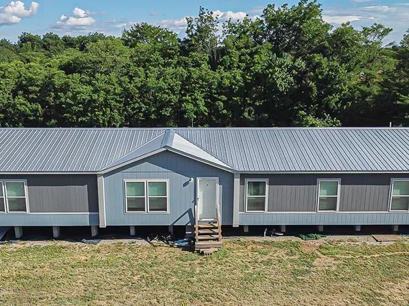 411 Gresham Rd, Burkburnett, TX 76354