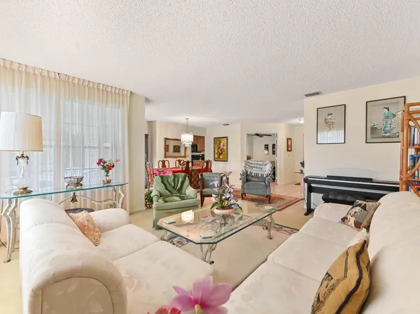 3385 Jog Park Drive, Greenacres, FL 33467