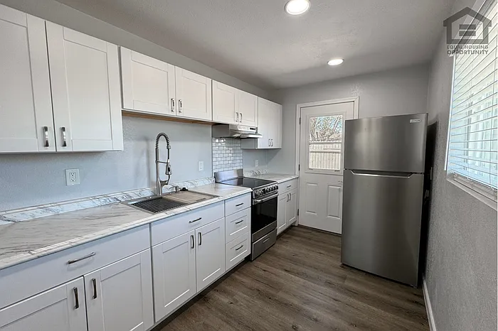 4933 E Willetta St #1 — Photo 1
