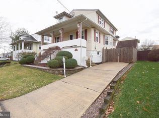 318 S Cedar Ave, Maple Shade, NJ 08052