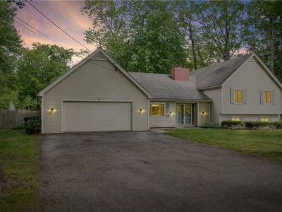 8 Westgate Rd, Cumberland, RI, 02864