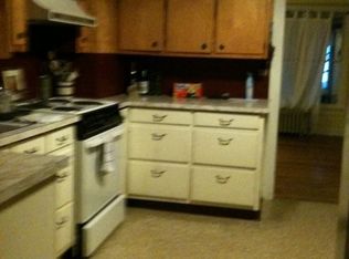 12 Spring St, Carneys Point, NJ 08069