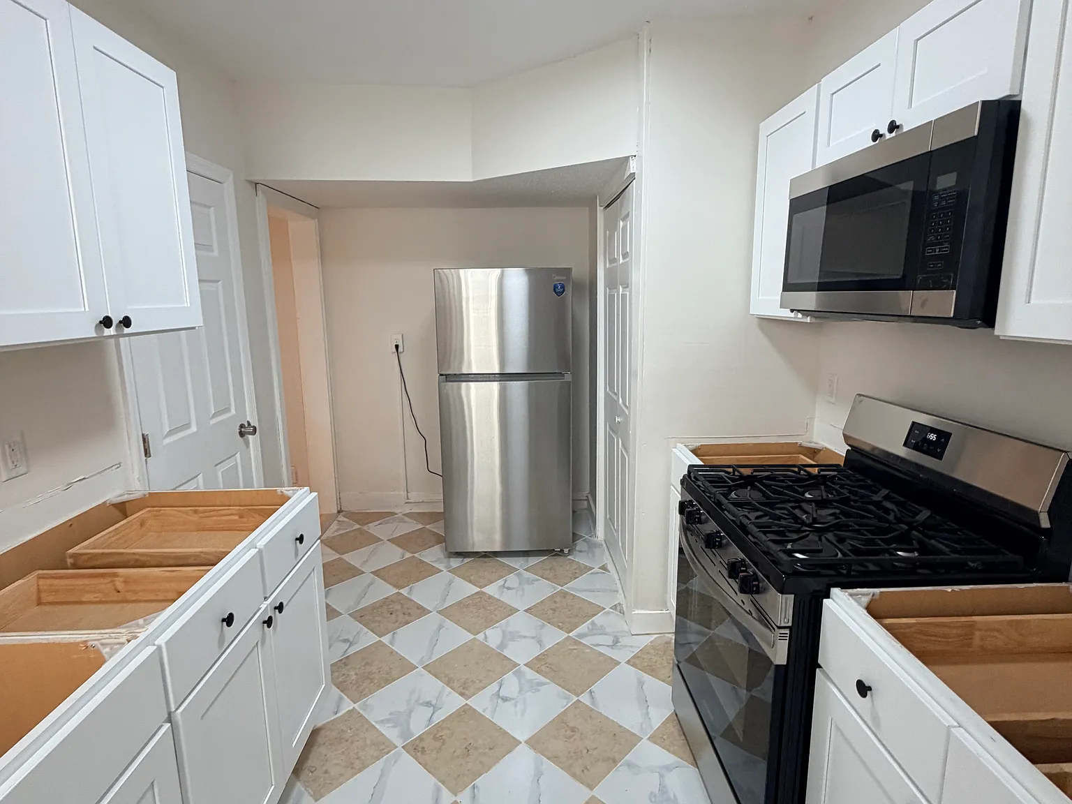 3 bed, $1,750 — Photo 3
