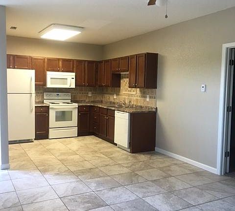 5th image of 2407 S Outer Rd #138