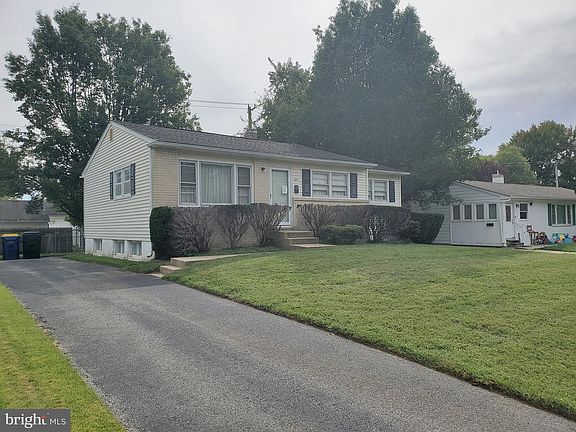 2nd image of 284 Webbs Ln
