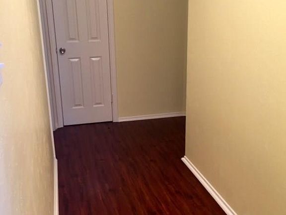 4th image of 600 Bayless Dr