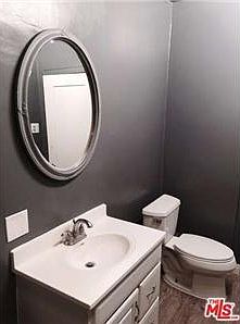 4th image of 2673 S Longwood Ave