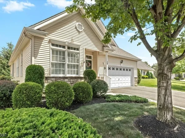 18 Tallman Ln, Franklin Twp., NJ 08873