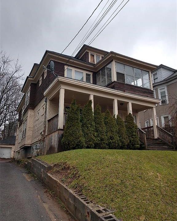 1st image of 349 Winton St #51