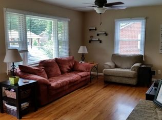 4915 Desi Rd NW, Roanoke, VA 24017