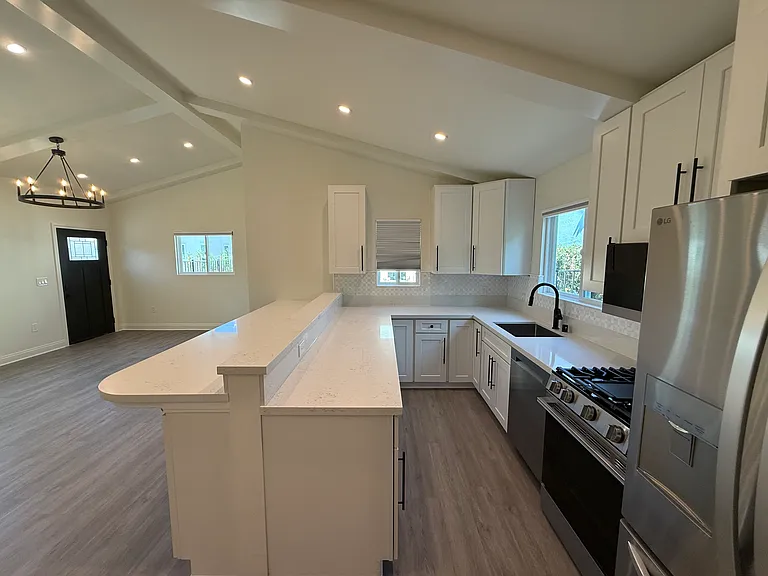 1020 N Lamer St #1022 — Photo 6