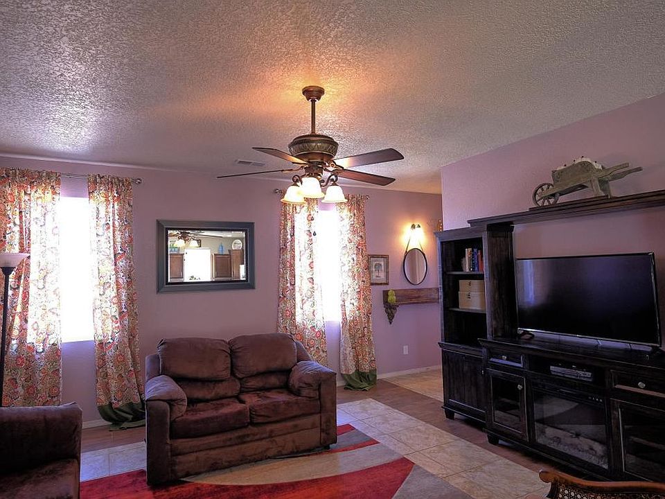 3001 Datum St SW Albuquerque NM 87121 Zillow