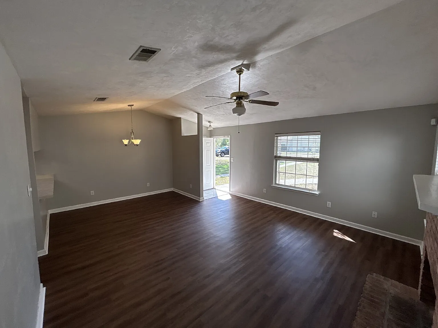 2 bed, 2.0 bath, 1100 sqft, $1,450 — Photo 3
