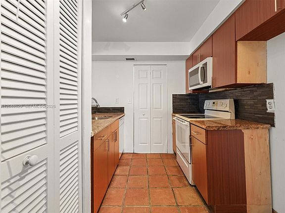 5th image of 8475 SW 156th Ct APT 330