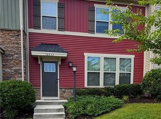 16433 Gossamer Dr, Moseley, VA 23120