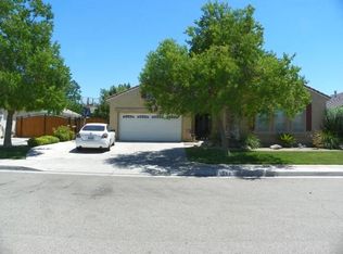 5664 E Lorena Ave, Fresno, CA 93727