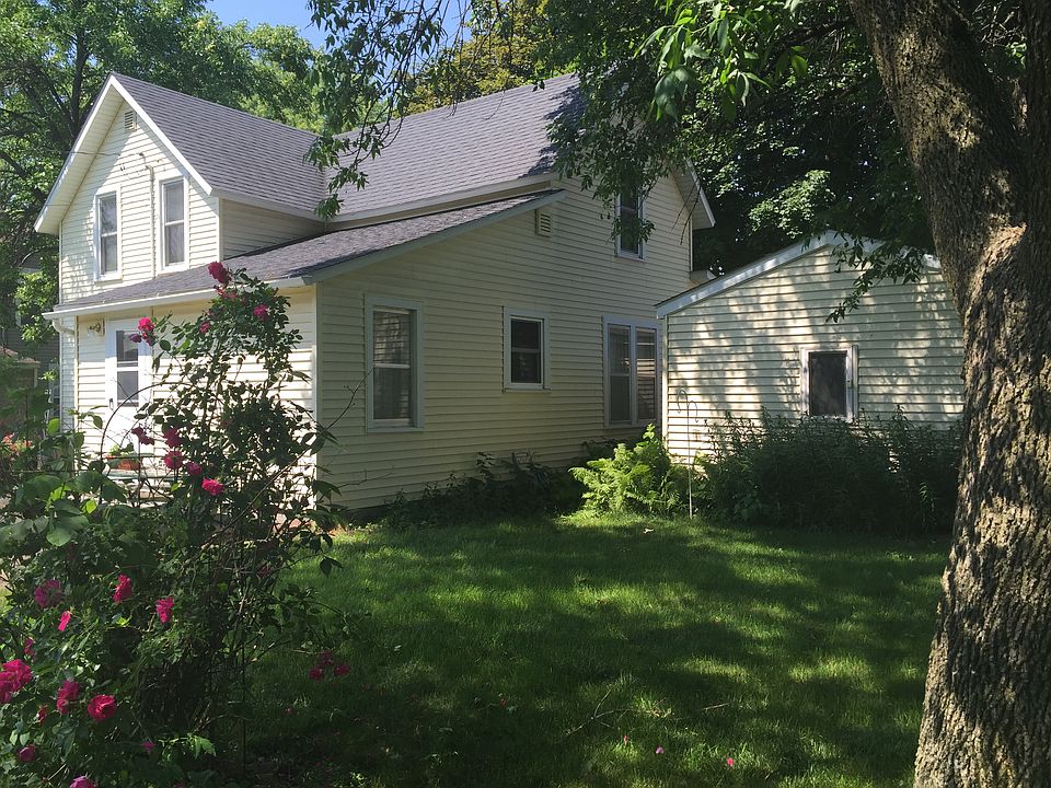 2nd image of 504 9th St