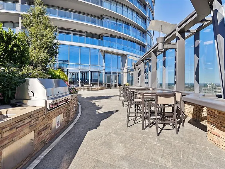 3344 Peachtree Rd NE #3202 — Photo 35