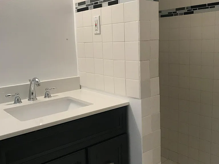 604 Illinois Ct #3 — Photo 12