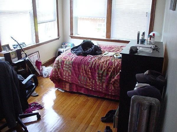 2nd image of 21 Gibbs St #2CC