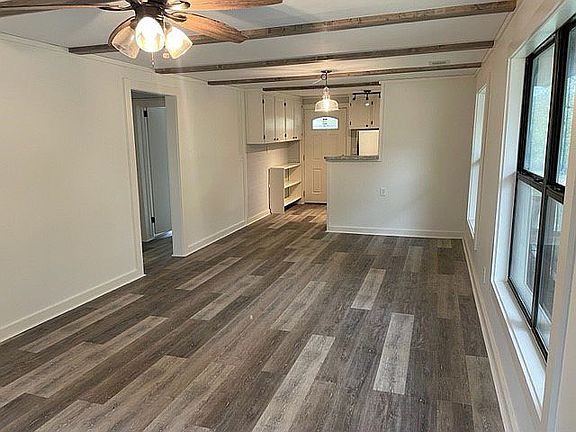 Living/Dining room 2