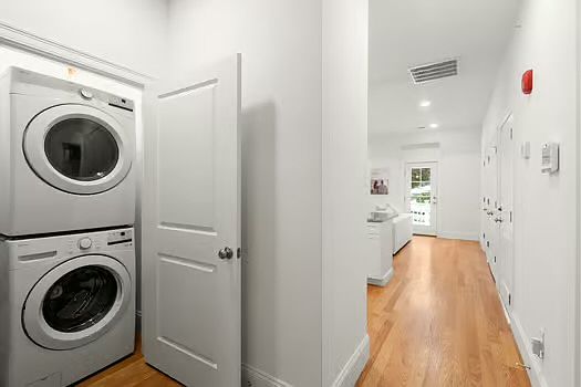 3rd image of 68 Chestnut St #E