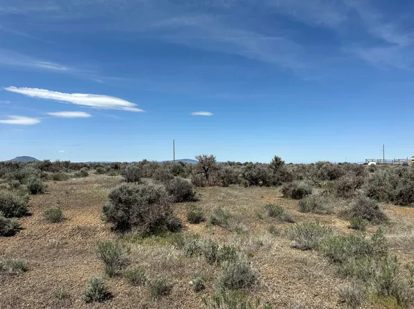 Shelly Rd #2300, Christmas Valley, OR 97641