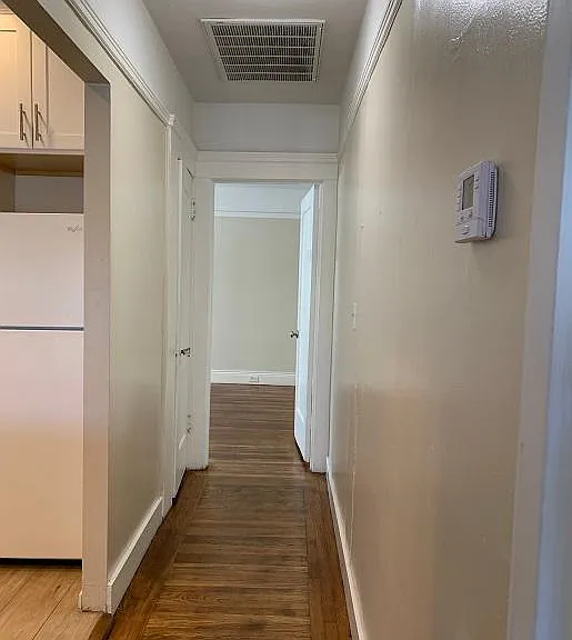 1221 Capuchino Ave #D — Photo 8