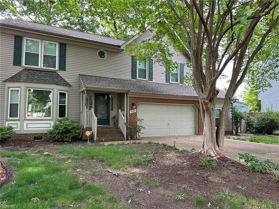 1st image of 827 Lancaster Ln